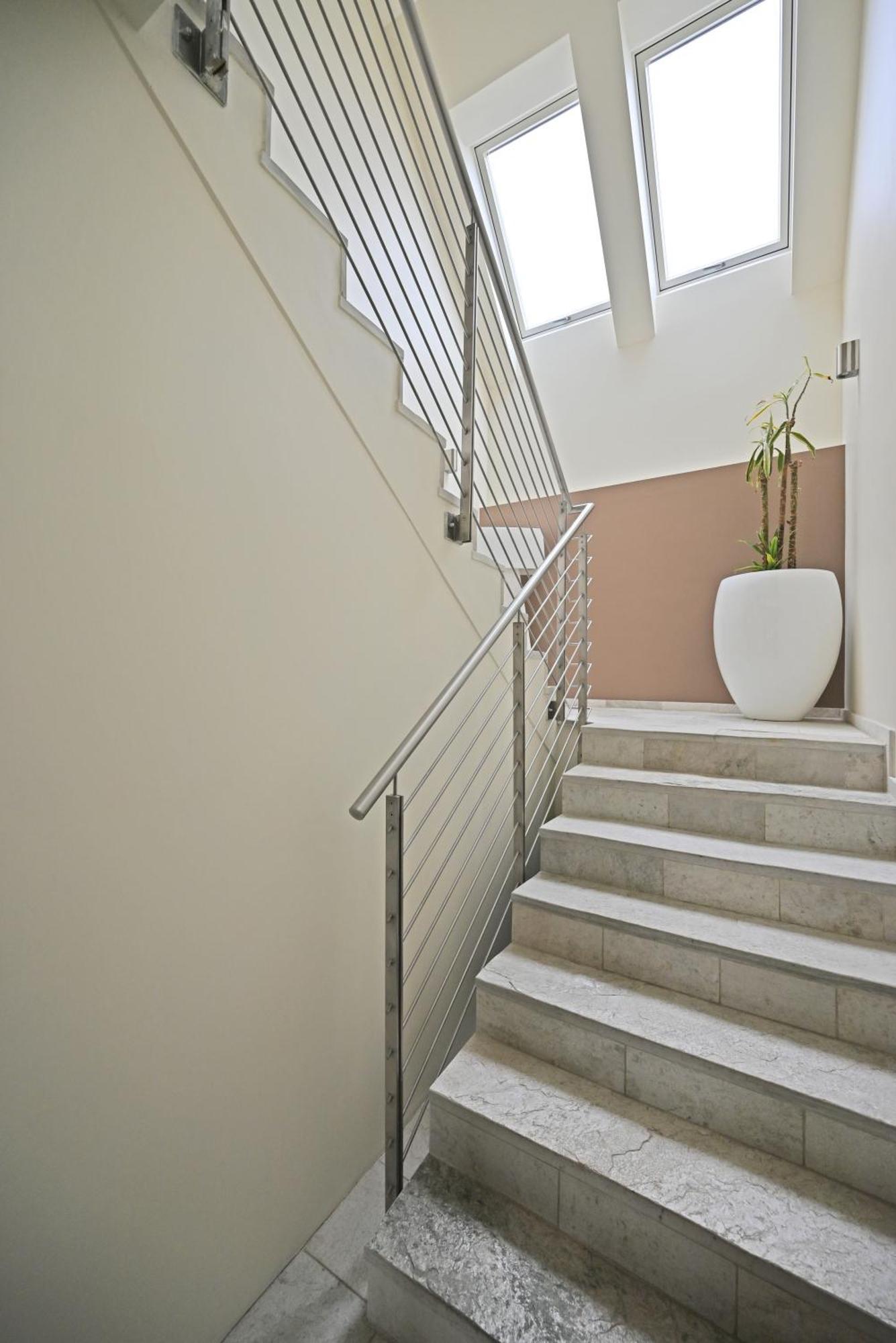 Modernes & Gepflegtes Hotelzimmer Mit Kueche! Bernstadt  Exterior foto